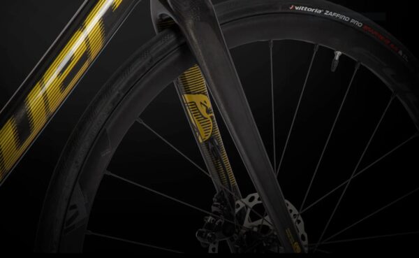 COLUER INVICTA 5.7 - SHIMANO 105 DI2 12v - AZUL - Imagen 3